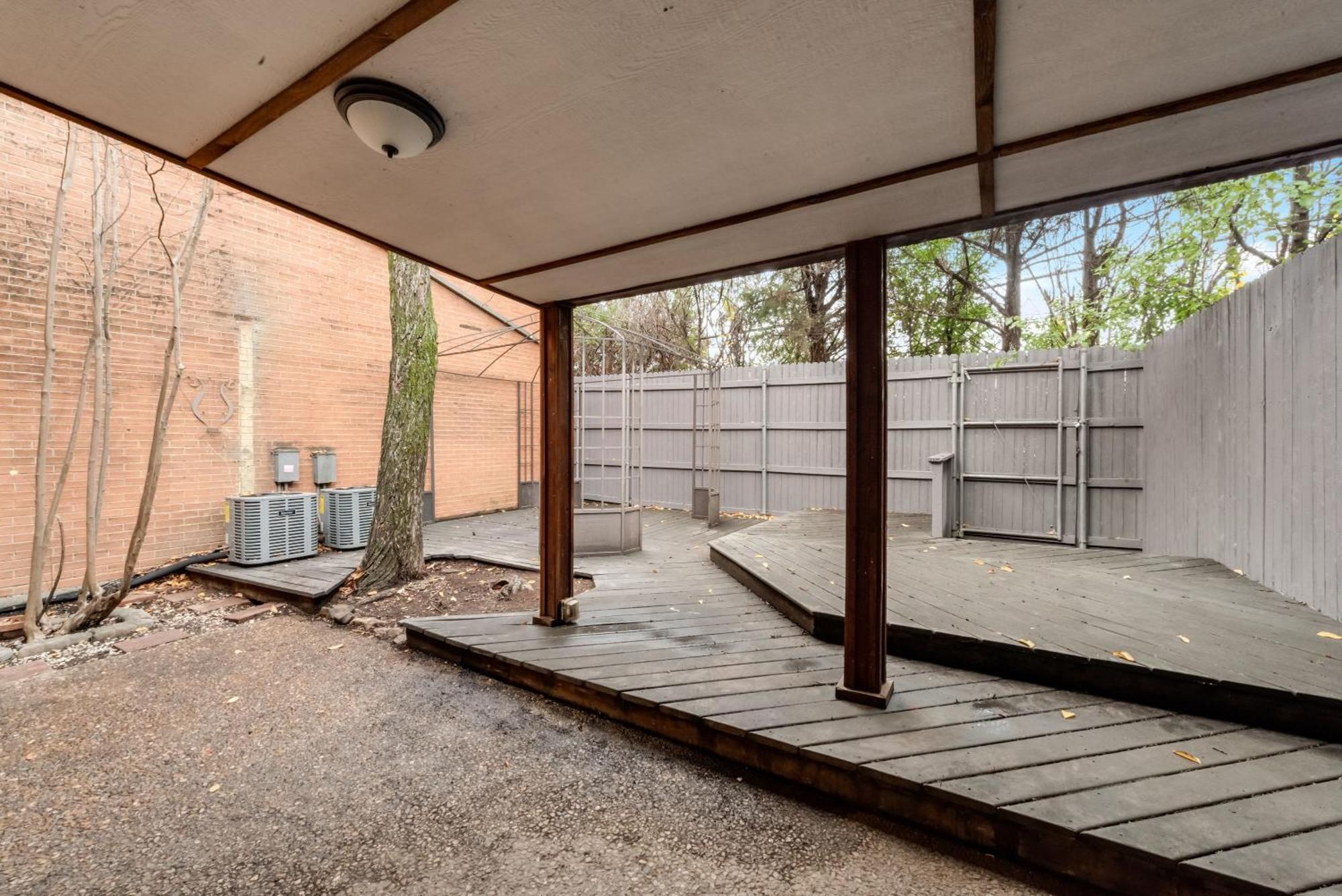 Spacious Private Retreat Minutes From Attractions Grand Prairie Exterior photo